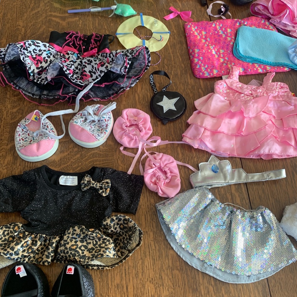 Build A Bear Bundle Clothing & Accessories shoes, costumes, hair bows… - Picture 4 of 15